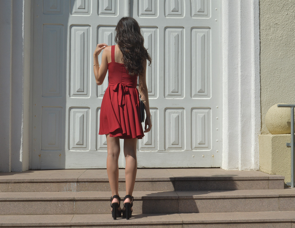 she-burns-the-red-dress-look-blog-ela-inspira-5